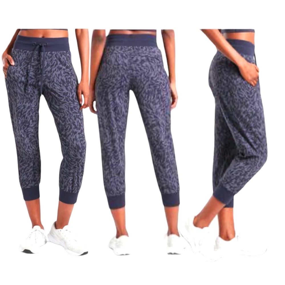 💙Athleta Trekkie North Printed Crop Jogger -6 TALL